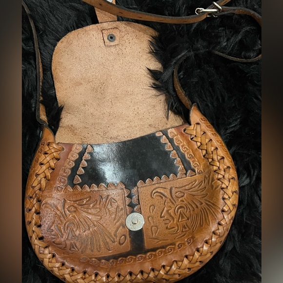 Vintage Tooled‎ Leather Mini Crossbody Bag - Picture 4 of 15